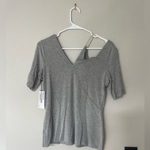 Bailey 44 transcendental top. NWT. Grey.